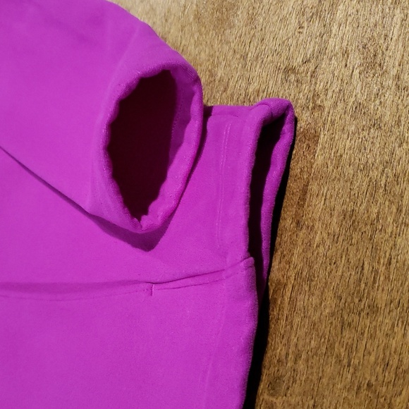 Under Armour Pink/ Purple Cold Gear Fleece Zip Pullover Small - Picture 3 of 9